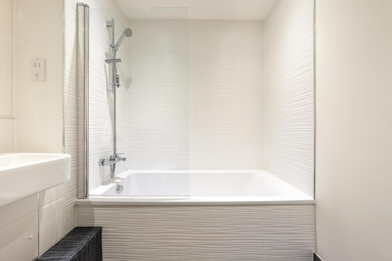 Luxury One Bedroom Serviced Apartment In The Heart Of Bedford Exterior foto